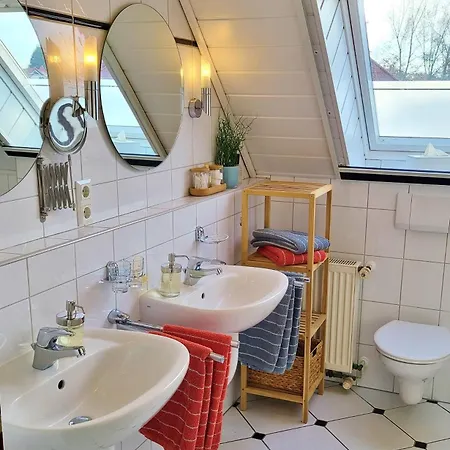 4 Sterne Marlene Mit Grossem Garten *