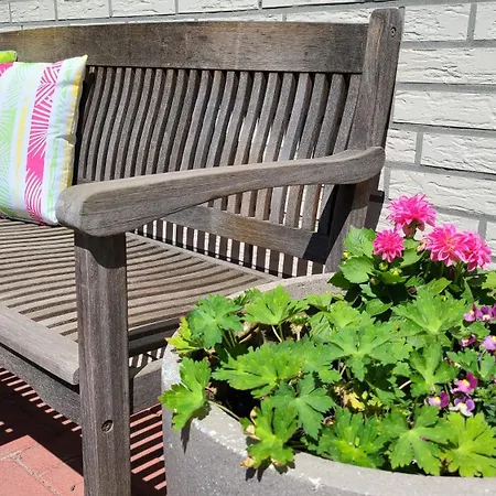 4 Sterne Marlene Mit Grossem Garten Bad Zwischenahn